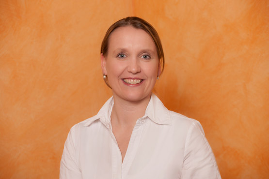 Frau Dr. Corinna Thomas
